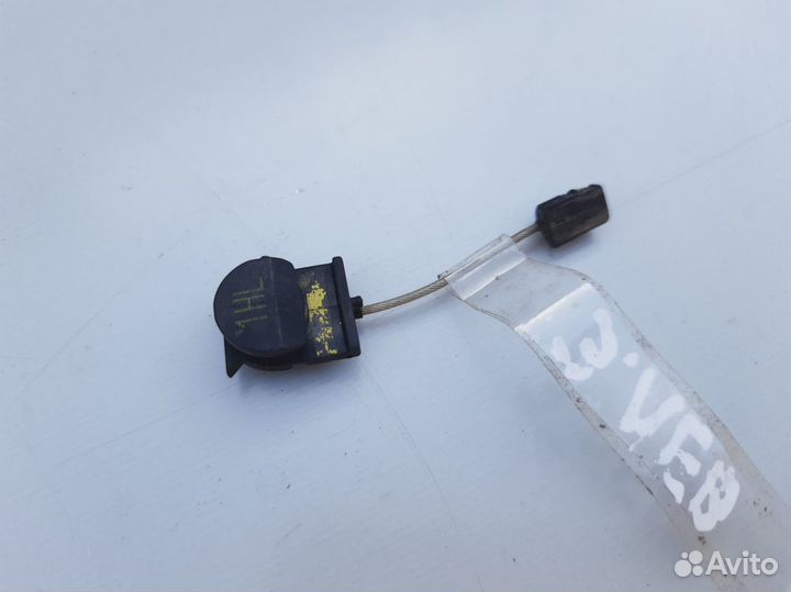 Трос задней двери Skoda Fabia