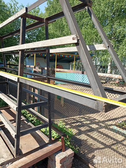 Пирамида для перевозки окон и стекла