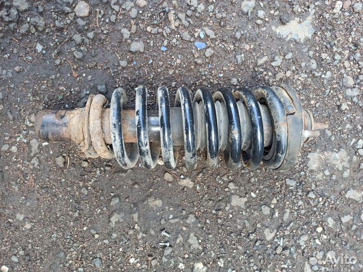 Стойка передняя на саненг Кайрон 2009г