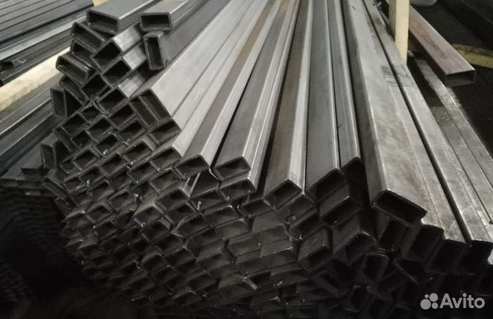 Профильная труба 40х20х1.5