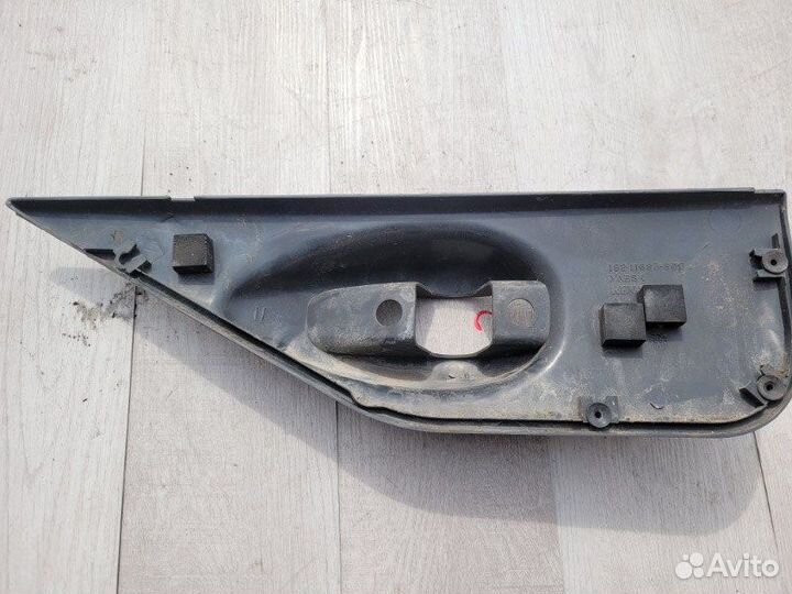 Накладка зеркала передняя левая Renault Midlum