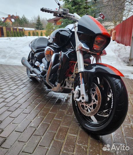 Suzuki Boulevard M109R