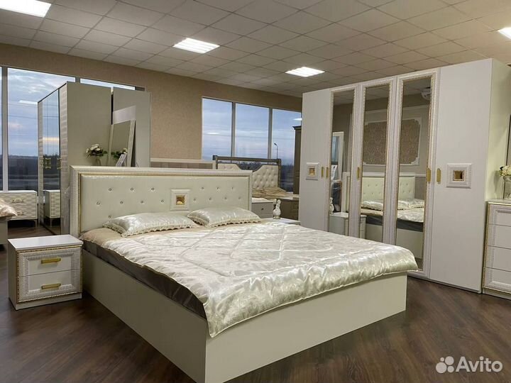 Спальный гарнитур «Селена»