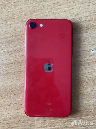 iPhone SE, 64 ГБ
