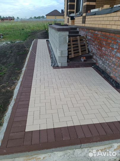 Укладка тротуарной плиткой