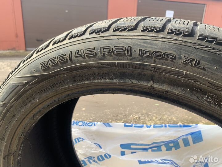 Nokian Tyres Hakkapeliitta R2 SUV 265/45 R21 и 265/45 R21 108R