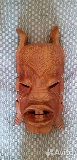 Африканская маска из Гвинеи - 60-е годы