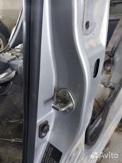 Резинка проёма двери Киа Рио 2