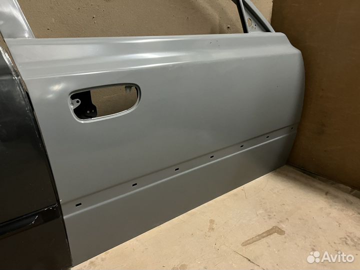Hyundai accent дверь