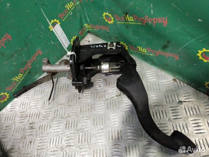 Педаль сцепления Chevrolet Lacetti седан