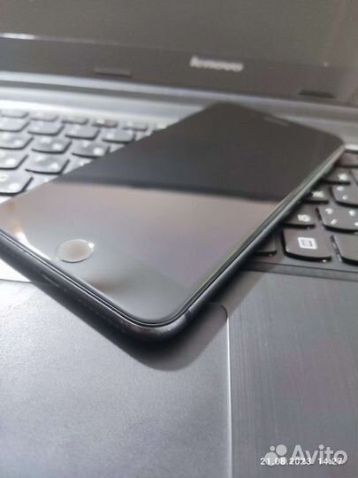 iPhone 8 Plus 64gb