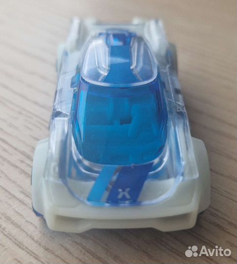 Hot Wheels Cosmic Coupe GRX46 2020