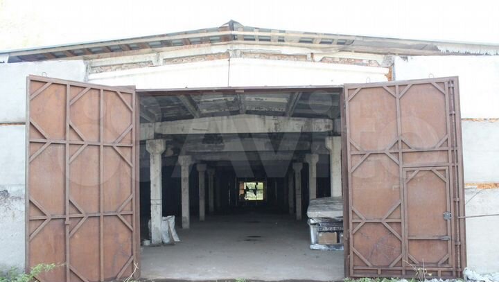 Помещение свободного назначения, 1500 м²