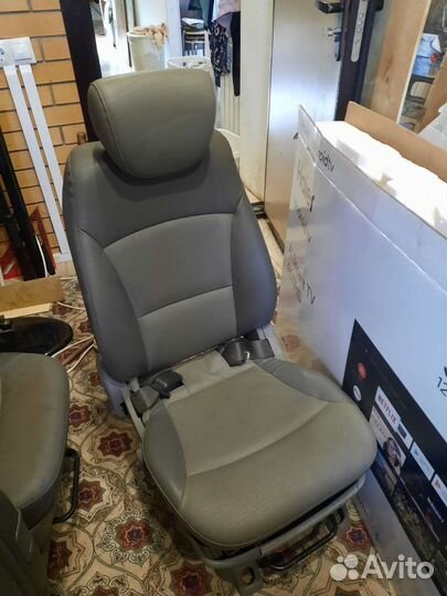 Сиденья для Hyundai Starex 2007