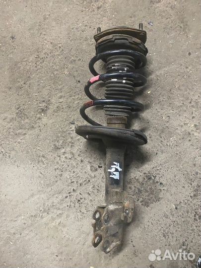 Амортизатор передний правый Toyota Camry V40 2.4
