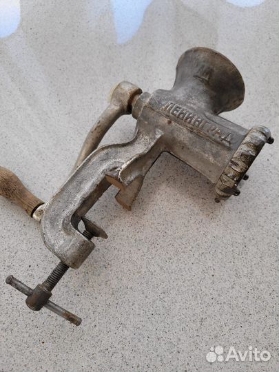 Мясорубка советская ручная