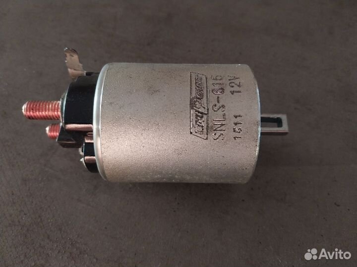 Втягивающее реле стартера