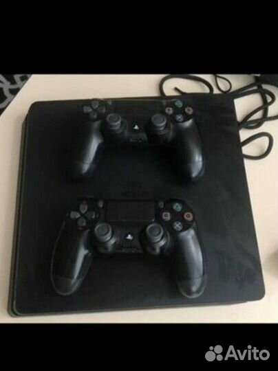 Sony PS4 slim 1tb Два джойстика есть игры