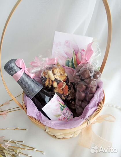 Подарок на 8 марта