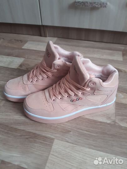 Кроссовки зимние женские 40 41 размер