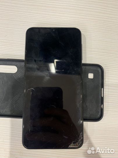 Samsung Galaxy A10, 2/32 ГБ