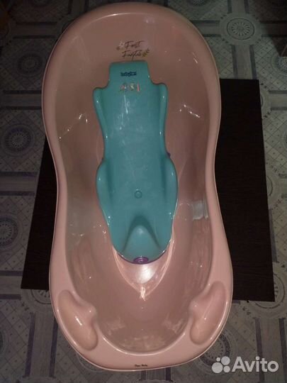 Ванночка для купания с горкой