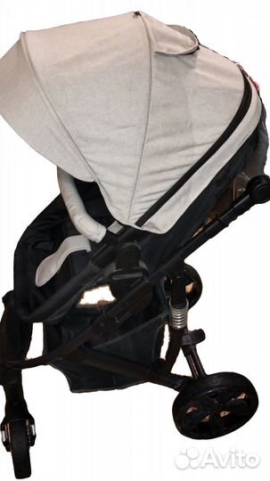 Коляска прогулочная продам сроч