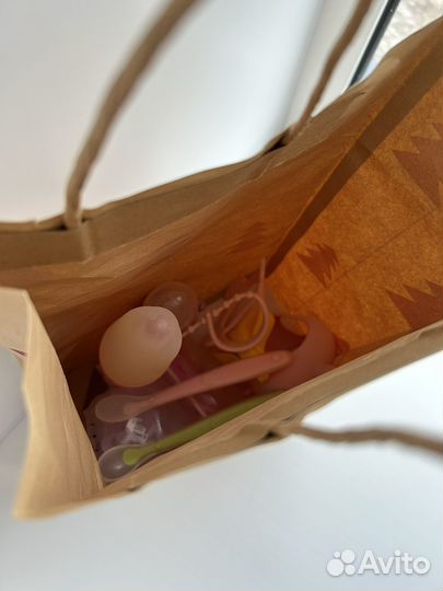 Пустышки и аксессуары для ребенка