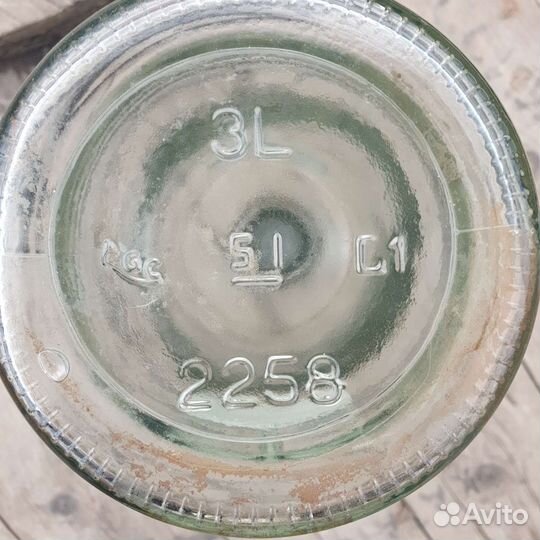 Бутыль Смирновская водка 3 литра