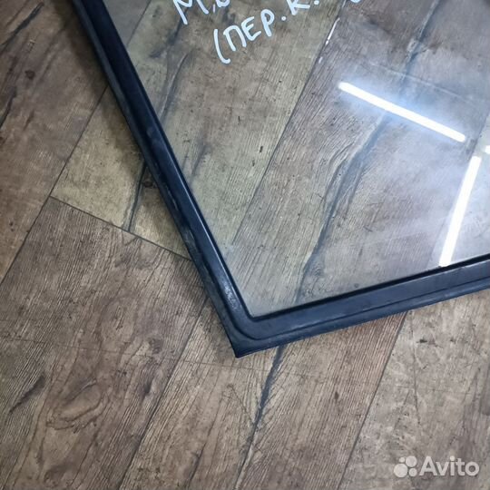 Форточка правая Mercedes Benz Sprinter