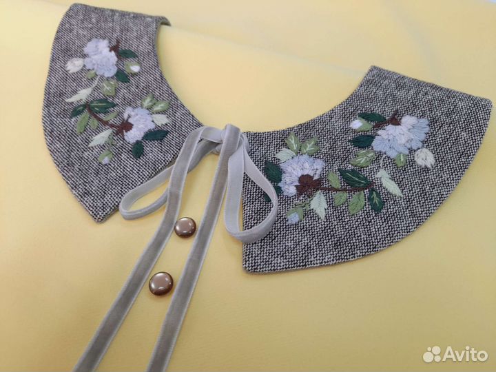 Воротник с вышивкой. Ручная работа
