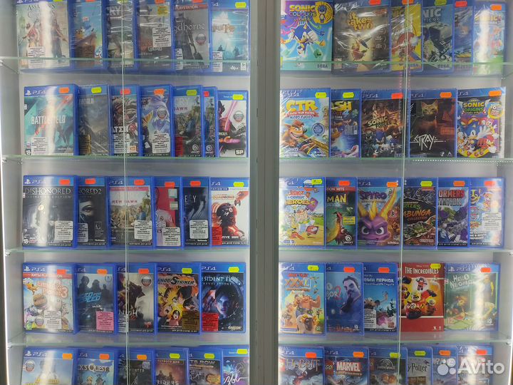 PlayStation 4 Slim 1000Гб + 300 игр