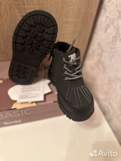 Ботинки для мальчика 25,26