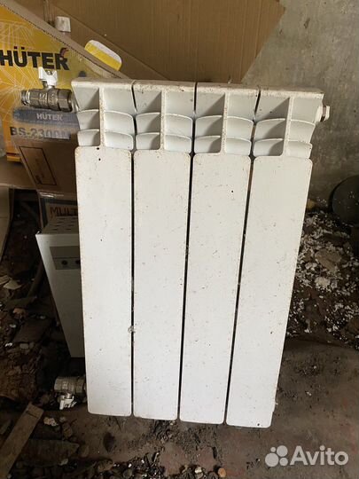 Радиатор отопления 4 секции б/у