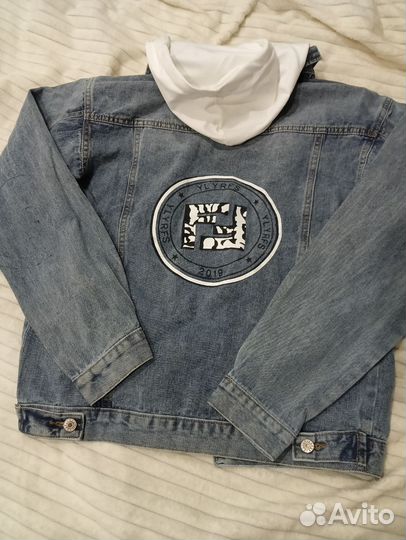 Джинсовая куртка