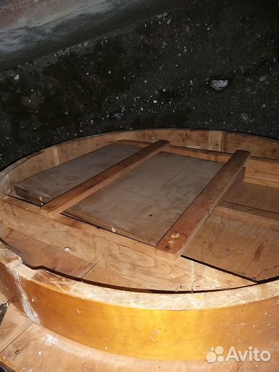 Стол