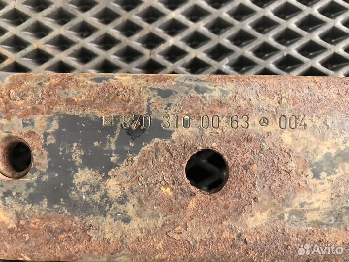 9703100063 Кронштейн амортизатора кабины