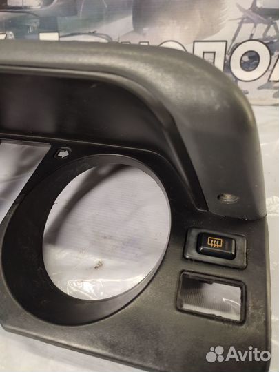 Накладка панели приборов Mitsubishi Pajero 2