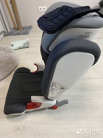 Автокресло britax Romer kidfix XP (15-36 кг)