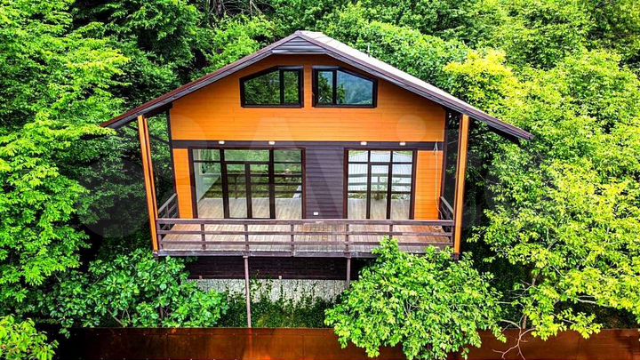 Дом 140 м² на участке 4 сот.