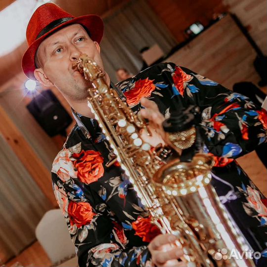 Саксофон-DJ-вокал Олег Буланов на свадьбу, юбилей