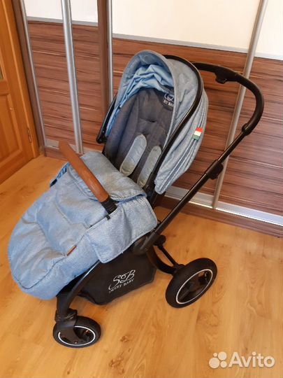 Прогулочная коляска