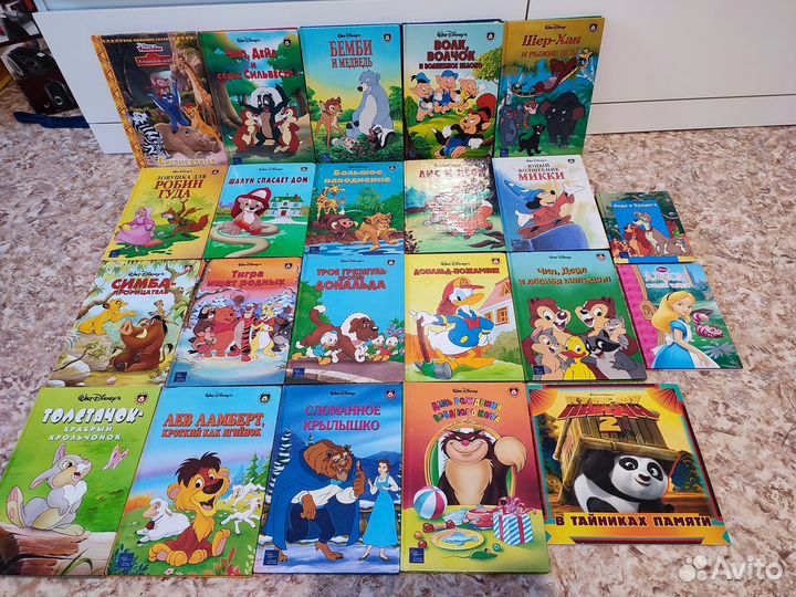 Детская книга Белоснежка и семь гномов Disney