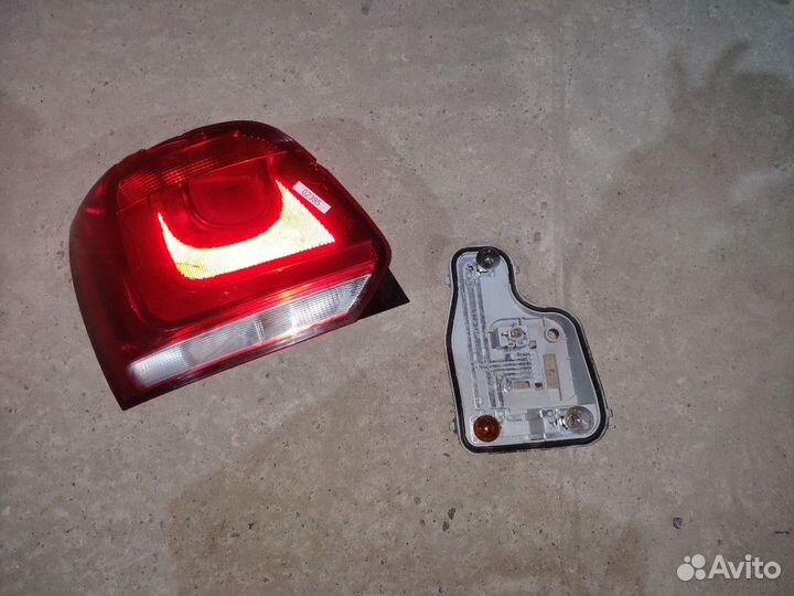 Фонарь задний правый Volkswagen Polo 4