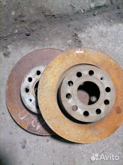 Диск тормозной передний Skoda Octavia А7