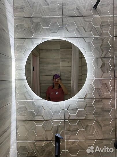 Зеркало настенное в ванную