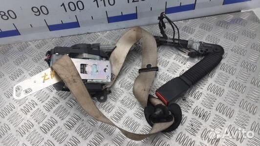 Ремень безопасности с пиропатроном сиденья передне