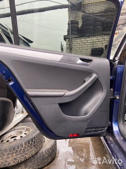 Дверь задняя левая Volkswagen jetta 6