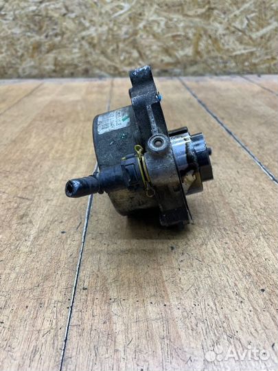 Вакуумный насос Opel Astra H Z19DTH 2007