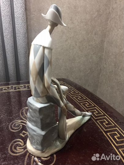 Статуэтка NAO